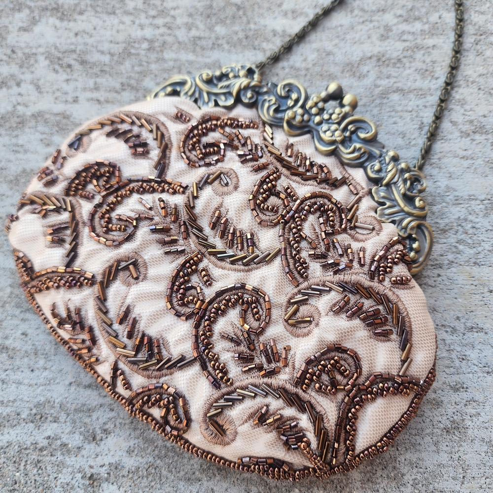 Beaded Embroidered Champagn Cream Vintage Victorian Style Clutch‎